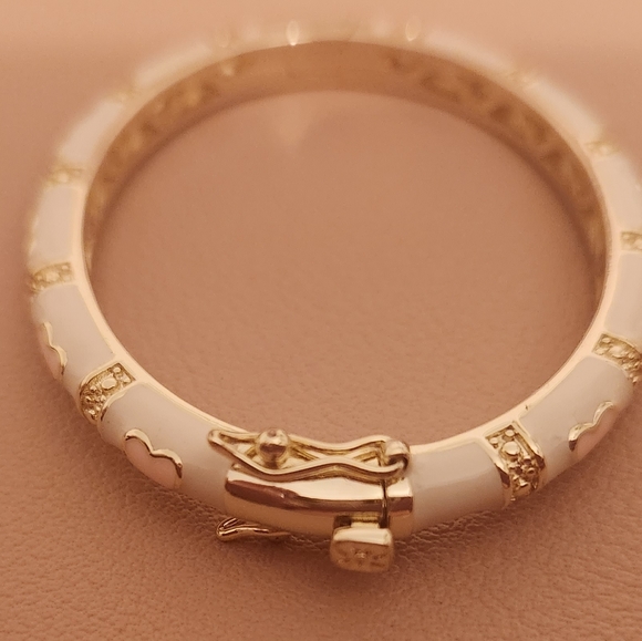 Ivy and Max Heart Enameled Baby Bracelet - Picture 1 of 5